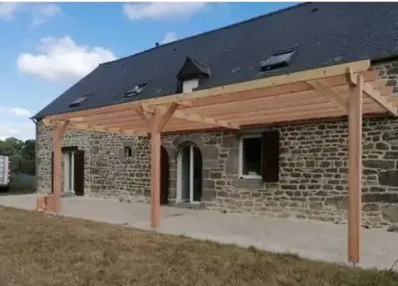 abri de jardin en bois à Fougères - image 2