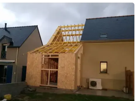 abri de jardin en bois à Maen Roch - image 2