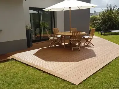 abri de jardin en bois à Saint-Aubin-du-Cormier - image 3