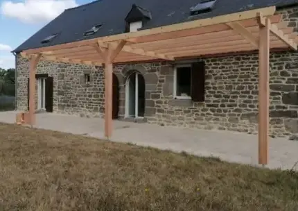 abri de jardin en bois à Val-Couesnon - image 2