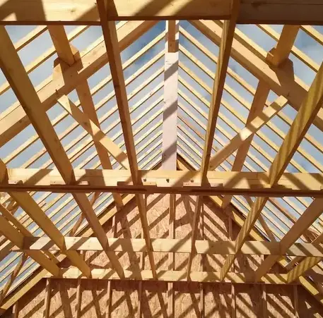 charpente traditionnelle à Fougères - image 3