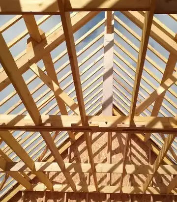 charpente traditionnelle à Val-Couesnon - image 4