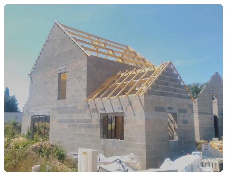 constructeur ossature bois maen roch